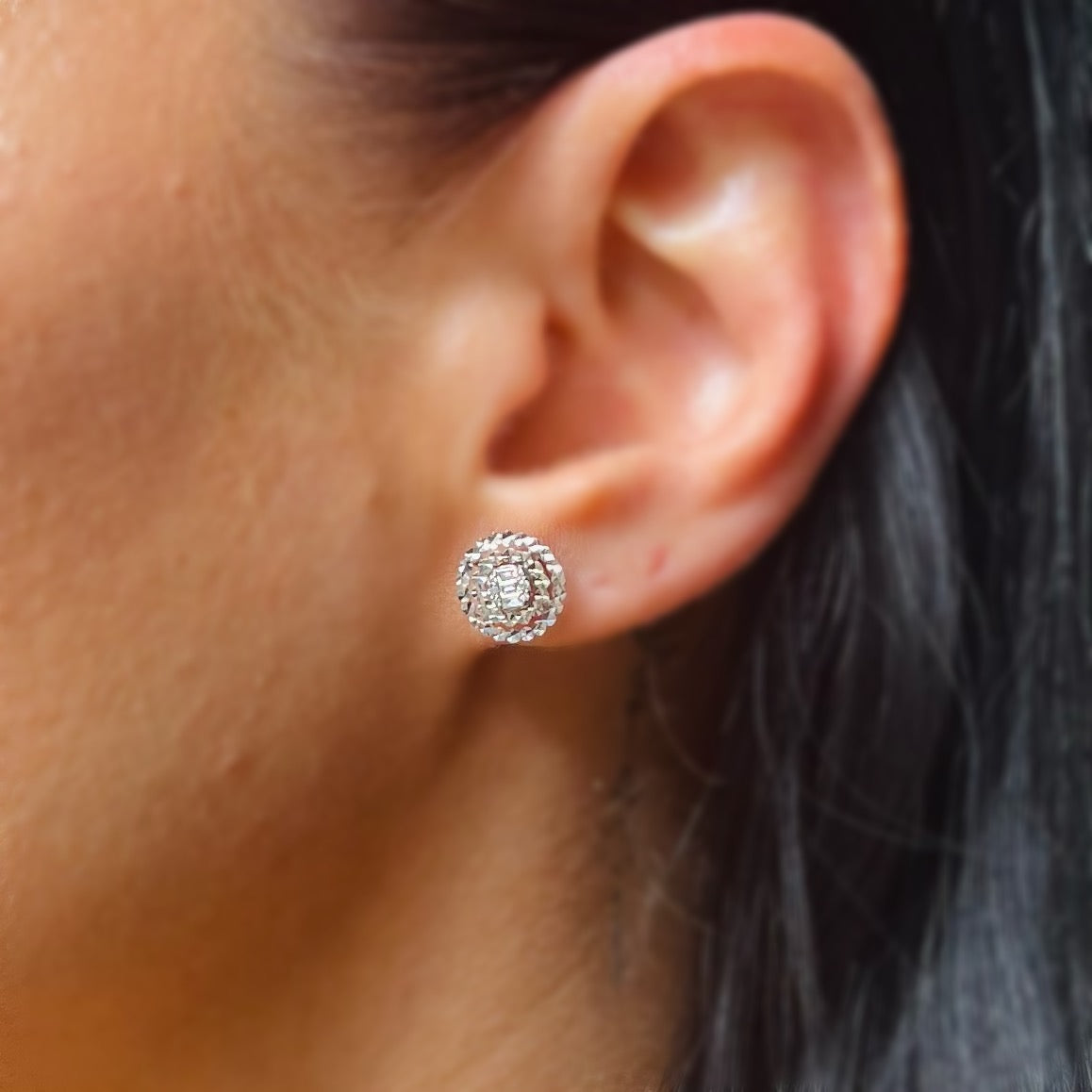 Обеци бяло злато с диаманти 0.18 карата